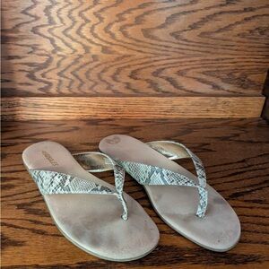 AEROSOLES Snakeskin Pattern Sandals
